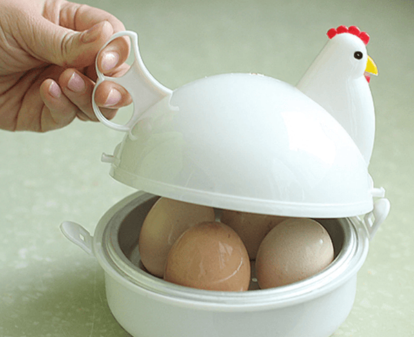 Imagem mostrando o produto Chocadeira de Ovos Cozidos para Microondas do Coisa de Outro Mundo 