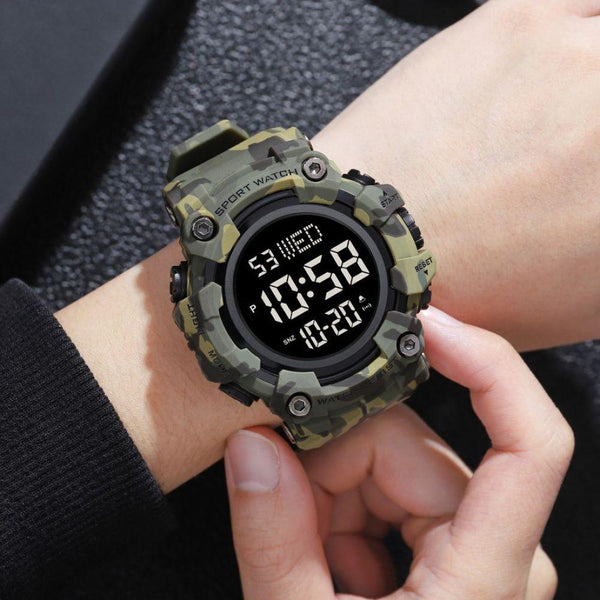 Imagem mostrando o produto Relógio Combat Zone Digital Militar Esportivo do Coisa de Outro Mundo 